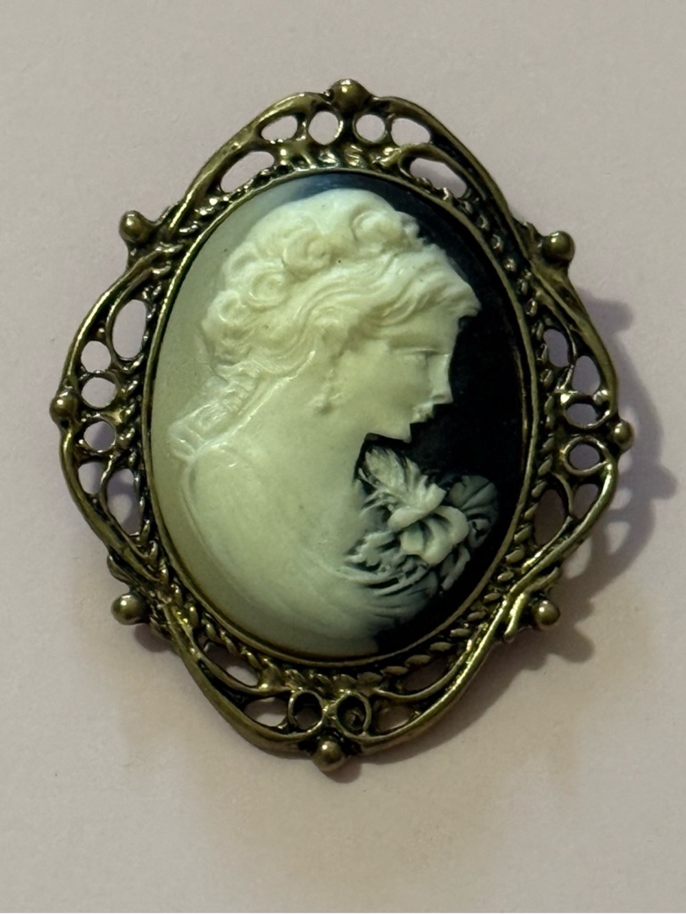 Vintage Style Black and Cream Cameo Brooch Pendant